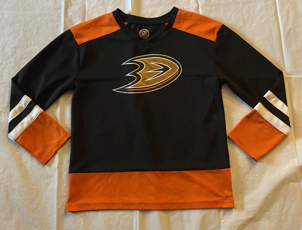 NHL Anaheim Ducks Youth Jersey Size Large (14/16)