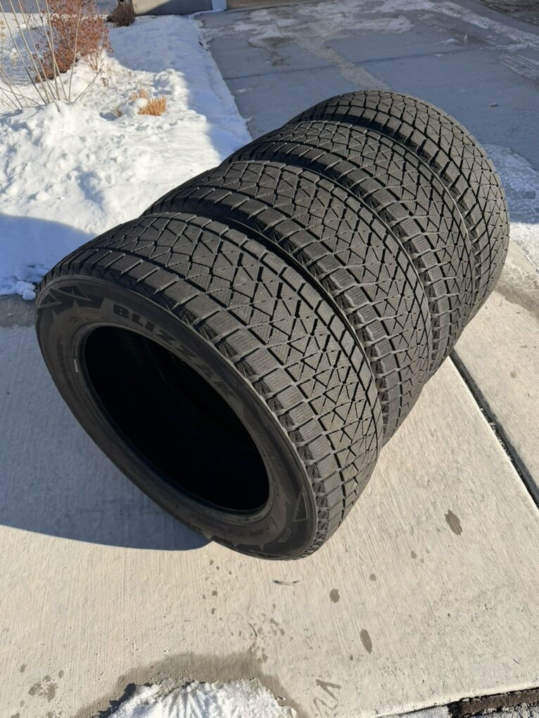 Blizard Blizzak 225/60r18 Excellent Condition $300