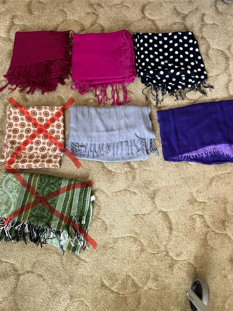 Ex Cond Scarfs Wraps Shawls