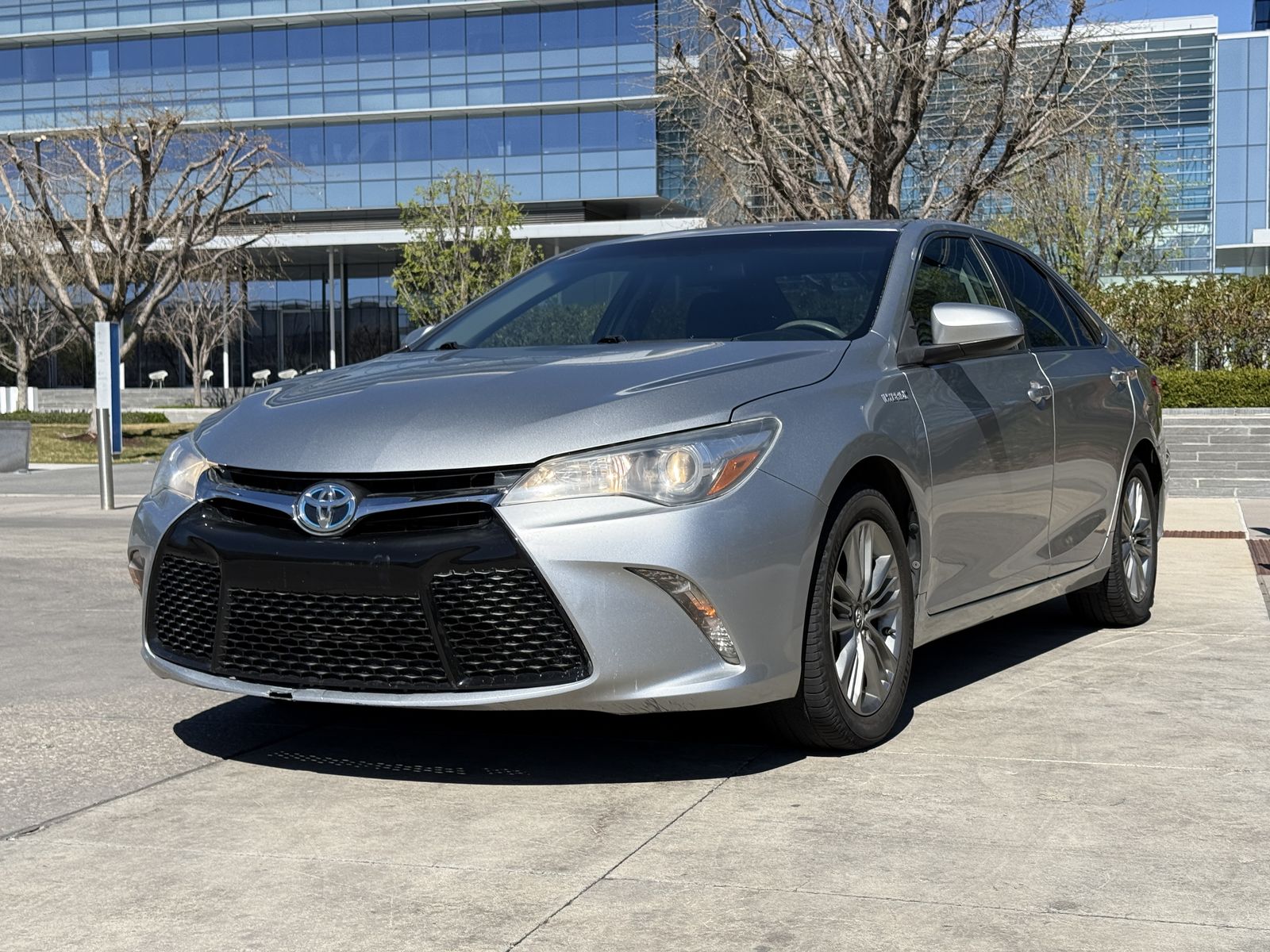 2017 Toyota Camry Hybrid SE
