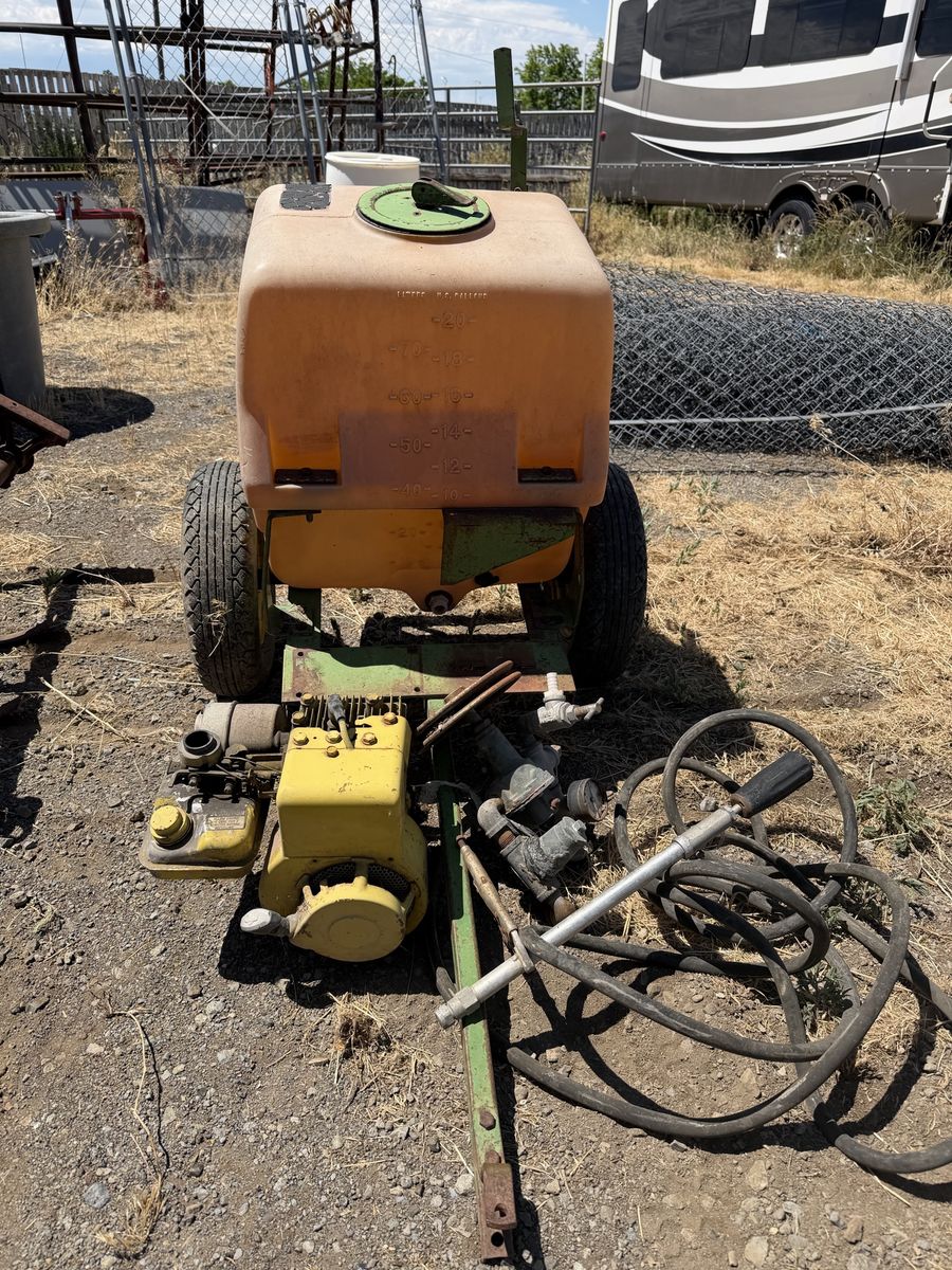 Old John Deere tank sprayer