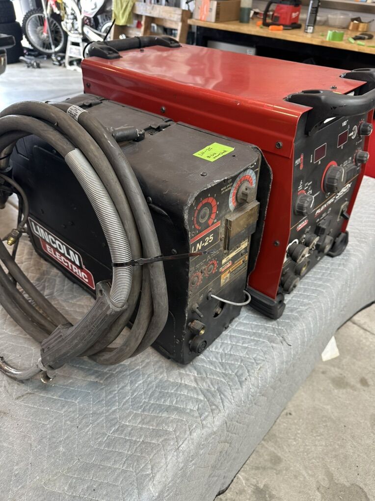 Lincoln Flextex 350 & LN 25 Suitcase Welder