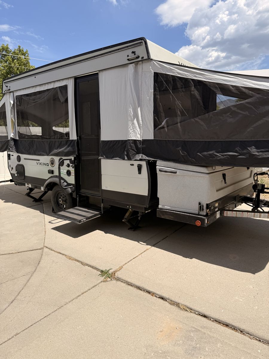 Tent trailer 