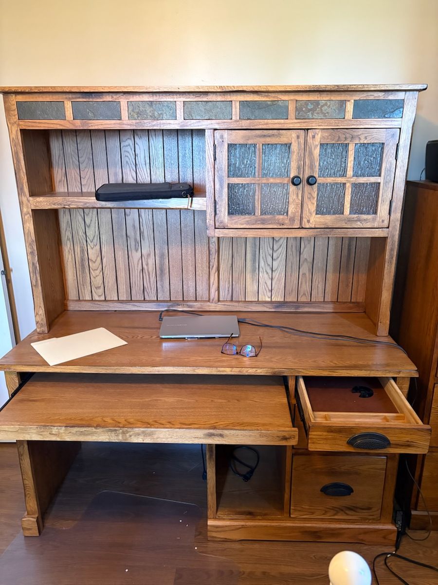 Solid wood computer desk