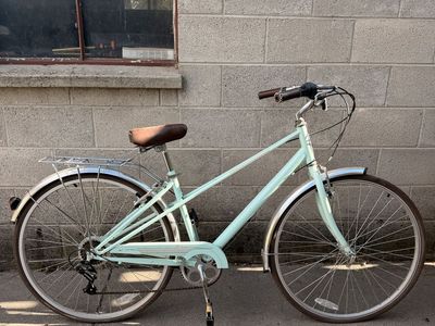 Schwinn Gateway 700c Mint Green Women's Cruiser Bike with Rear Rack & Fendersbine