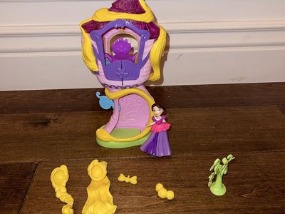 Disney Princess Little Kingdom Rapunzel’s Stylin’ Tower Playset