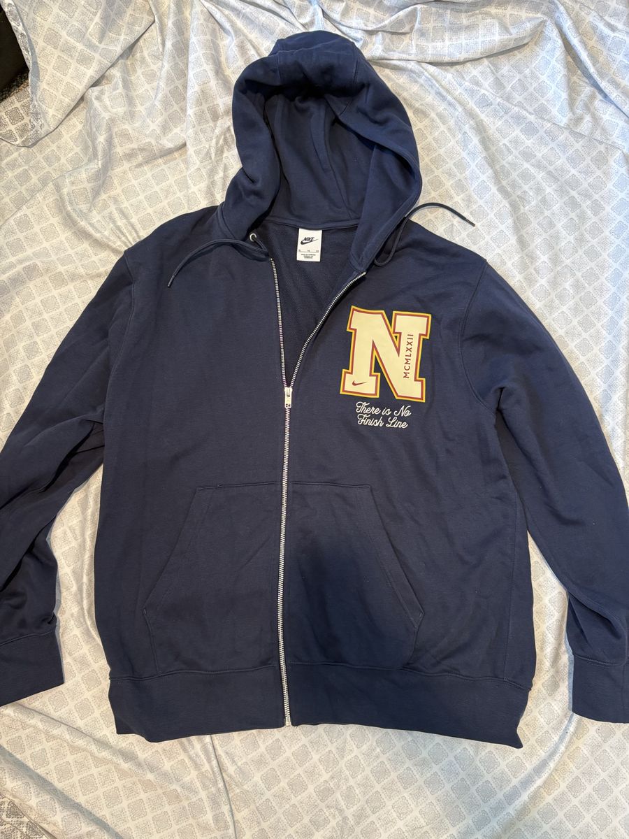 Nike Navy Full-Zip Hoodie "N MCMXLII There Is No Finish Line" Graphic Sweatshirt