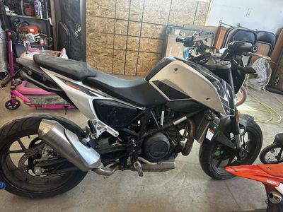 2017 KTM LC4 Duke