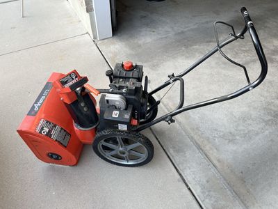 Ariens ST522 22-inch 5HP Single-Stage Gas Snow Blower - Works Great!