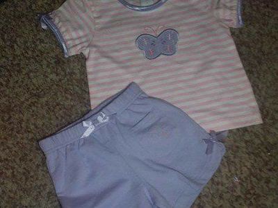 3T.... LAVENDER SHORTS AND BUTTERFLY SHIRT