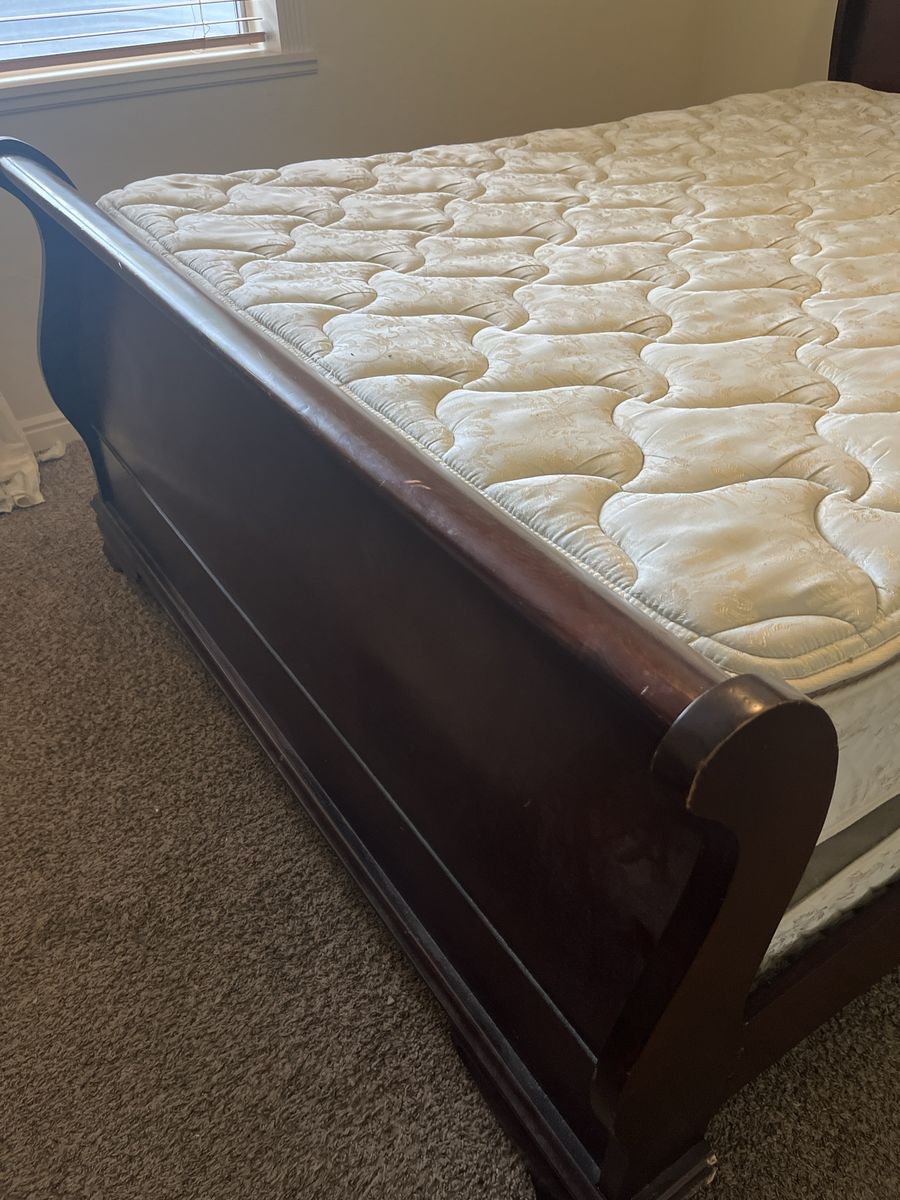 Wooden Sleigh Bed Frame + Mattress + Box spring 