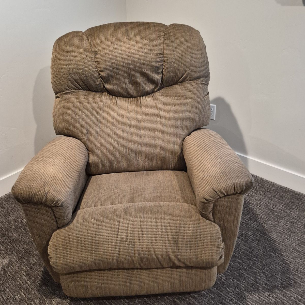 Recliner Chair