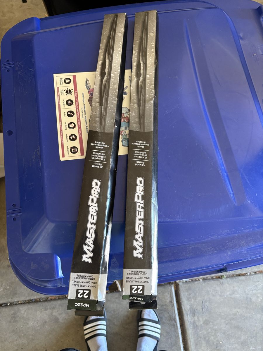 MasterPro MP22C 22" Conventional All Metal Wiper Blades (Pair)