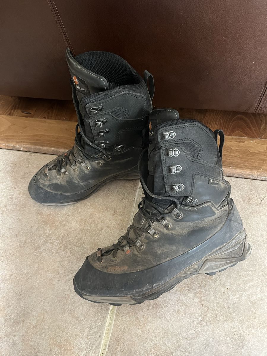 Men’s crispi brand briksdal pro boots size 9