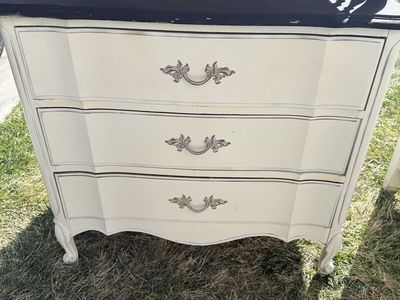 Dresser Set