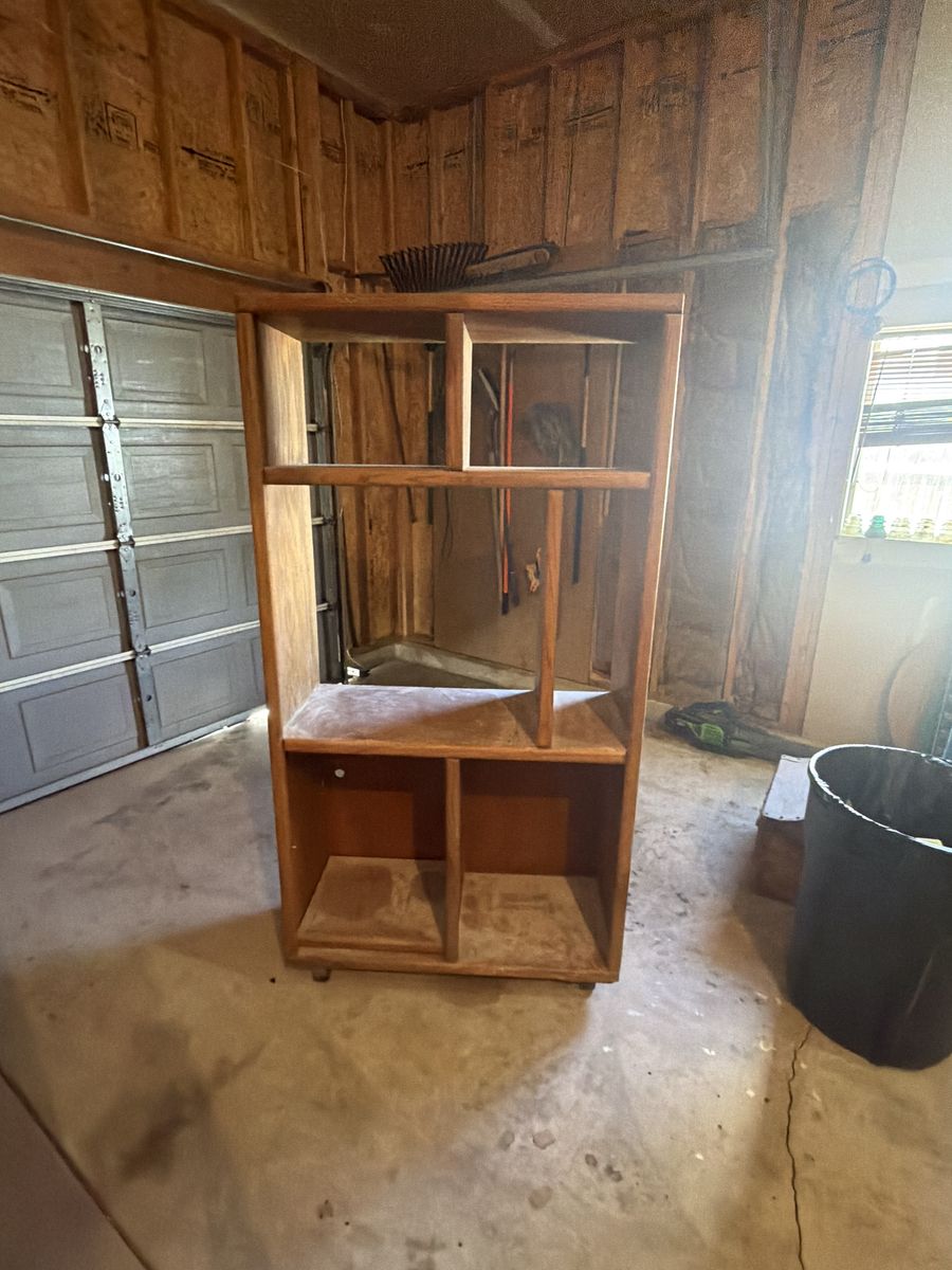 Entertainment center