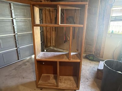 Entertainment center