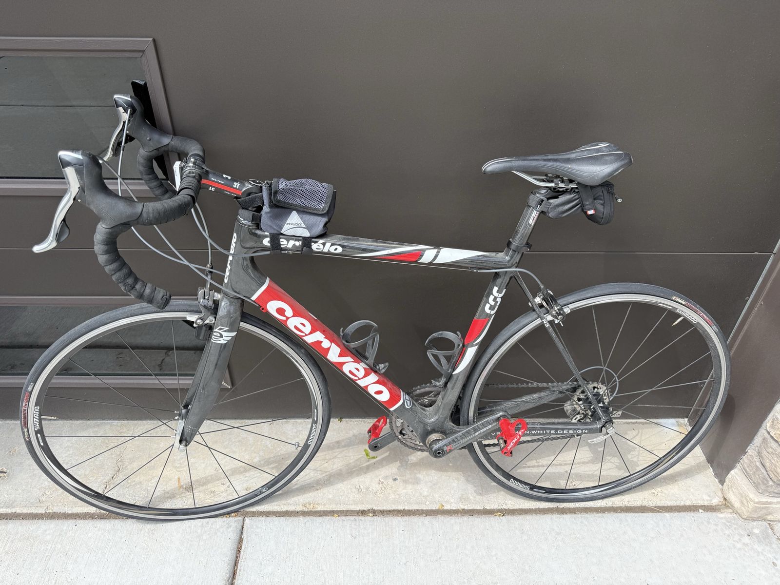 CERVELO ROAD BIKE
