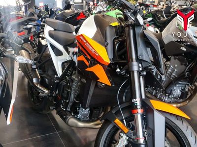 2027 KTM 990 Duke