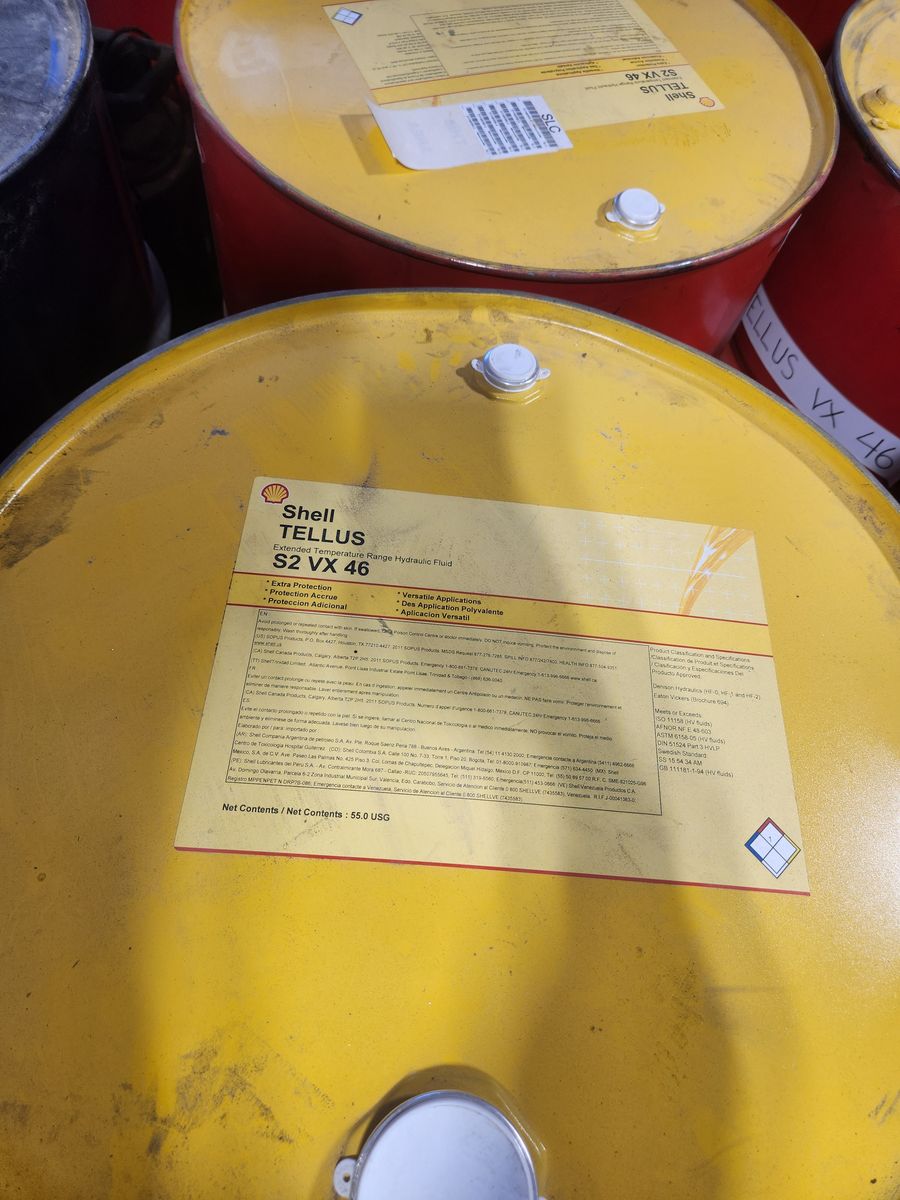 Shell S2 VX 46 Hydraulic Oil Drum