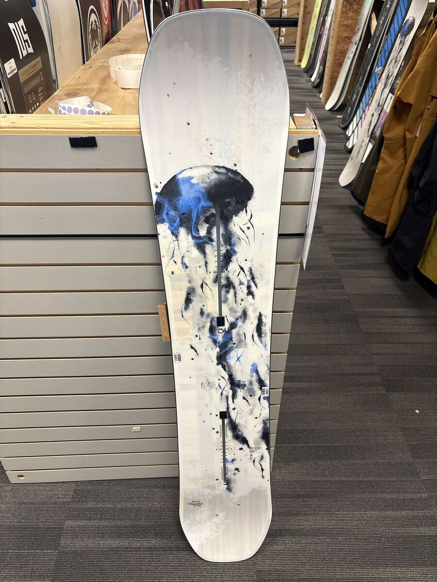 Burton Feelgood 146cm Snowboard - Used (2026)