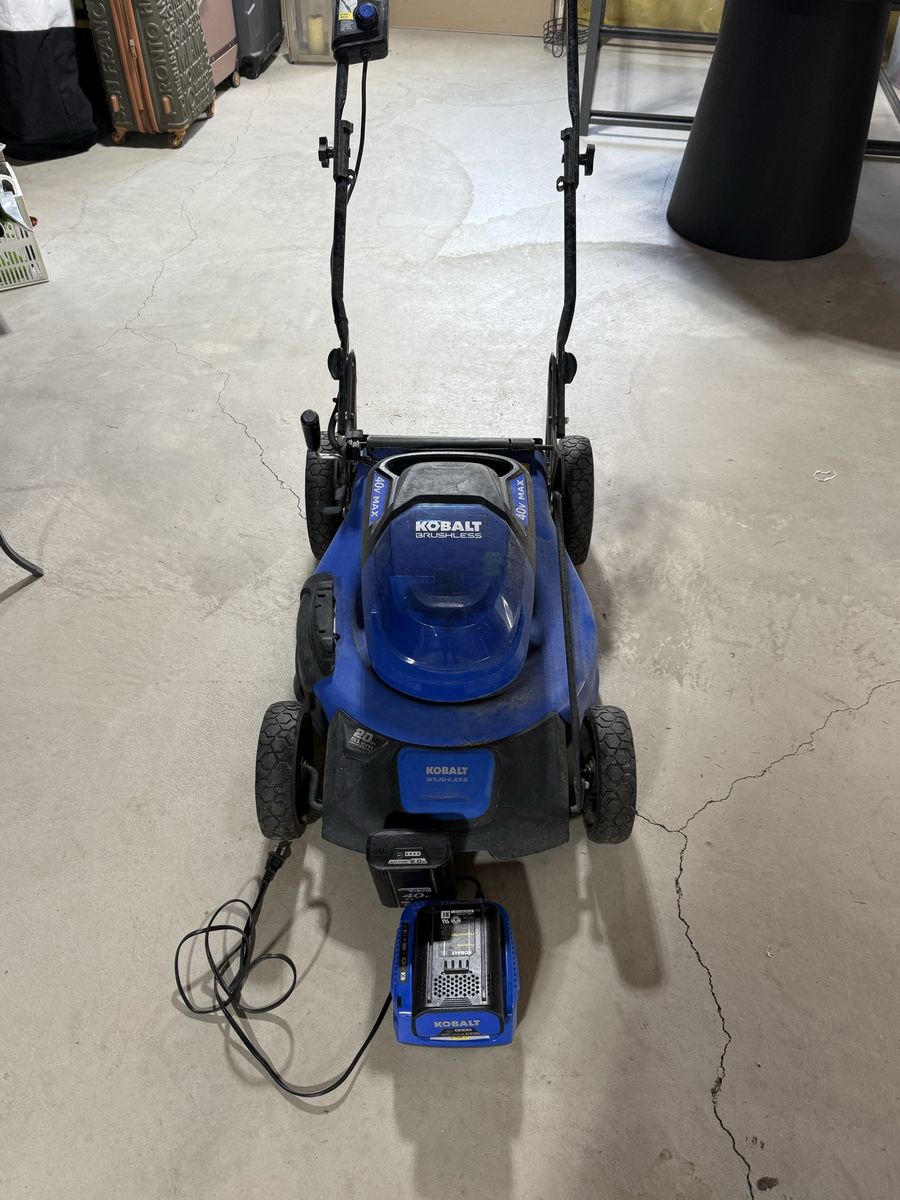 Lawnmower 