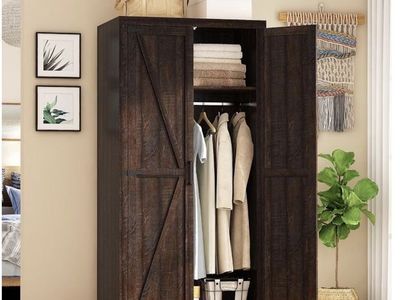 Wardrobe closet