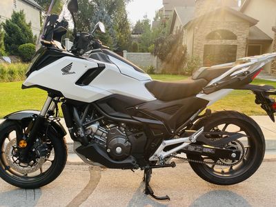 2025 Honda NC750X DCT, only 1400 miles, extras.