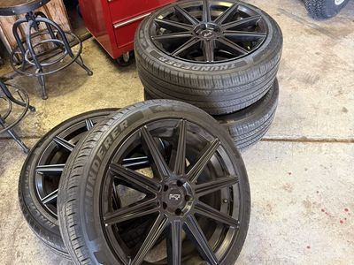 Ford Maverick Wheels and Tires - Niche Thunderer