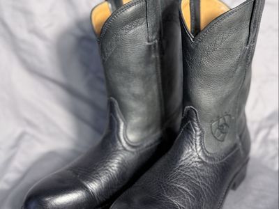 Ariat Black Ropers Mens 10D