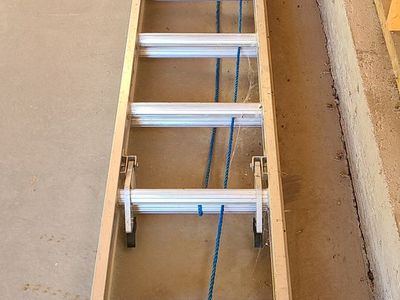 Werner 28' Type 1 Heavy Duty Ladder