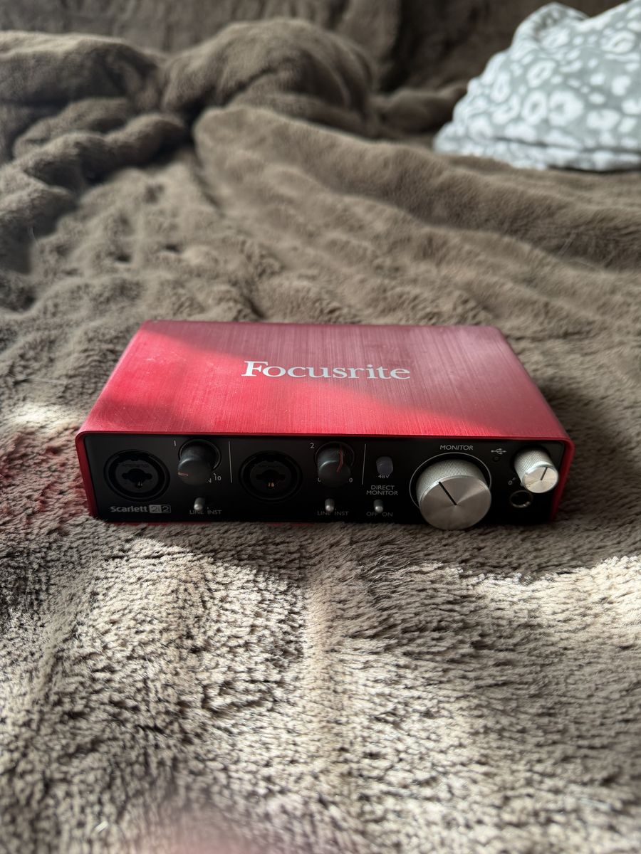 Focusrite Scarlett 2i2 2nd Gen