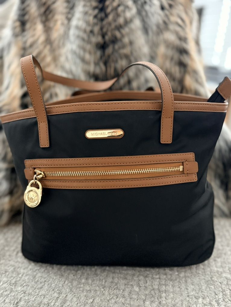 Michael Kors Tote