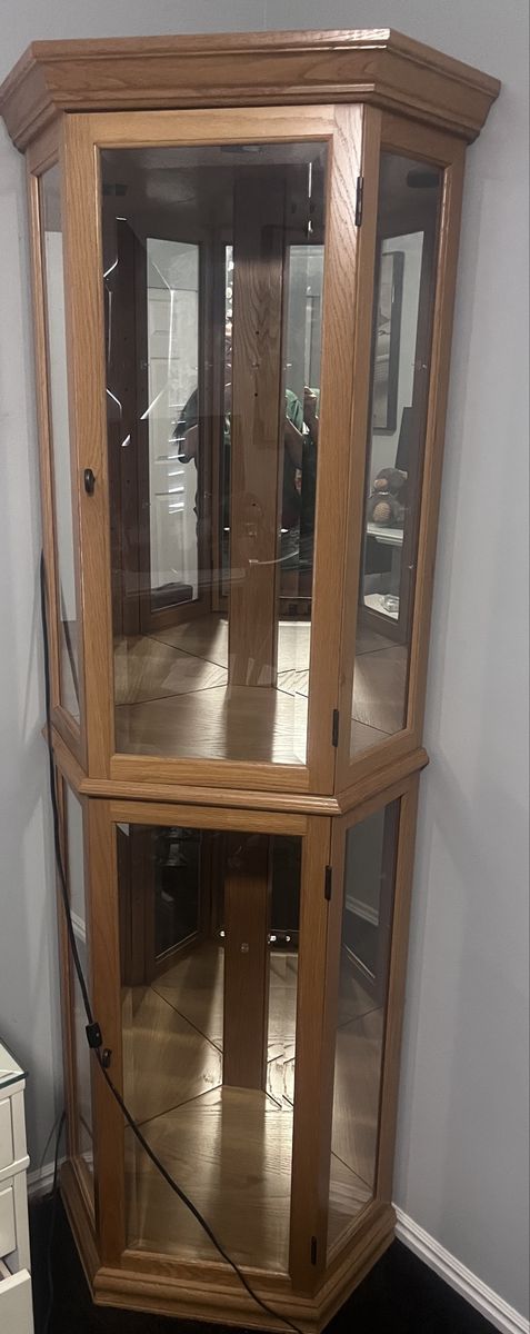 Oak Lighted Corner Curio Cabinet with Adjustable Tempered Glass Shelves & Mirrored Back