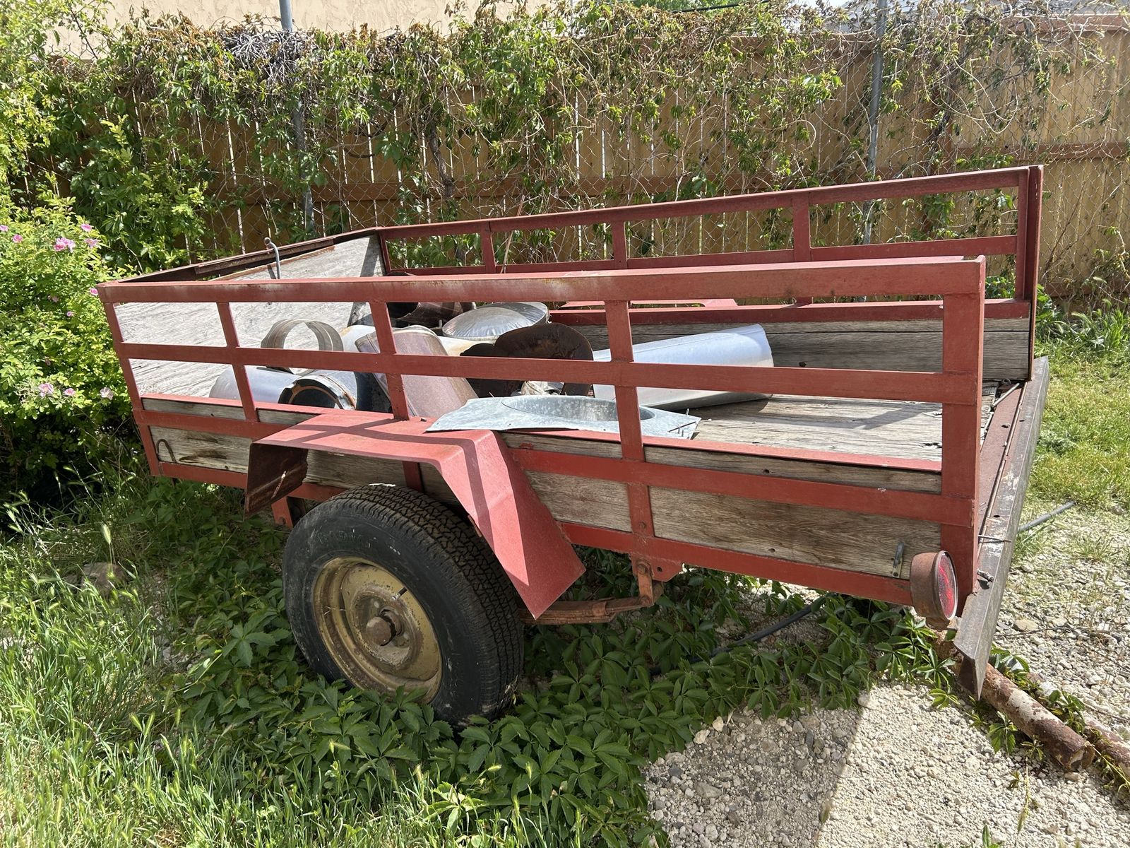 Utility trailer