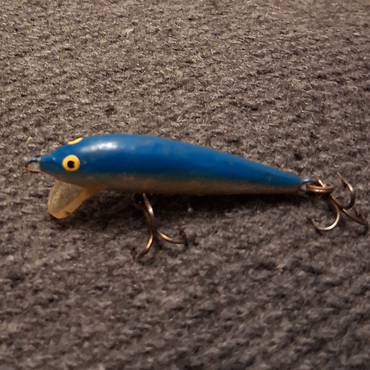 Two Vintage Lures. Thin Fin Hot nTot and a Rapala
