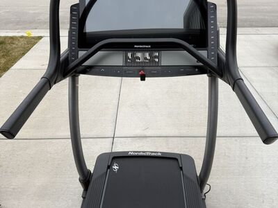 NordicTrack Commerical Treadmill
