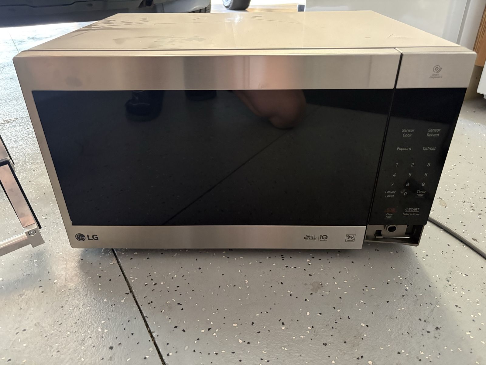 LG microwave
