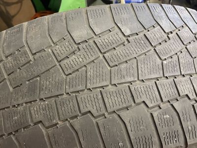 235/55R18 Cooper Discoverer Winter Tires