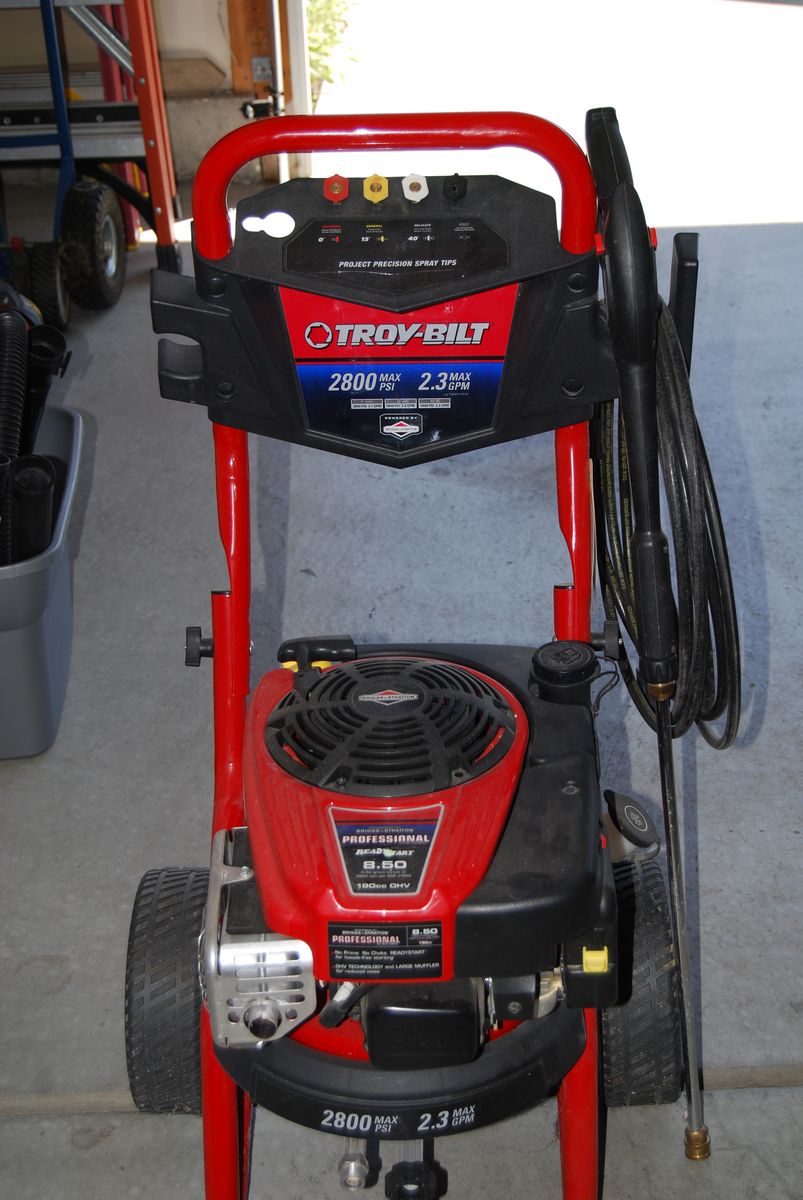 Troy-Bilt pressure washer 2800 psi 2.3 gpm Briggs & Stratton motor 4 tips