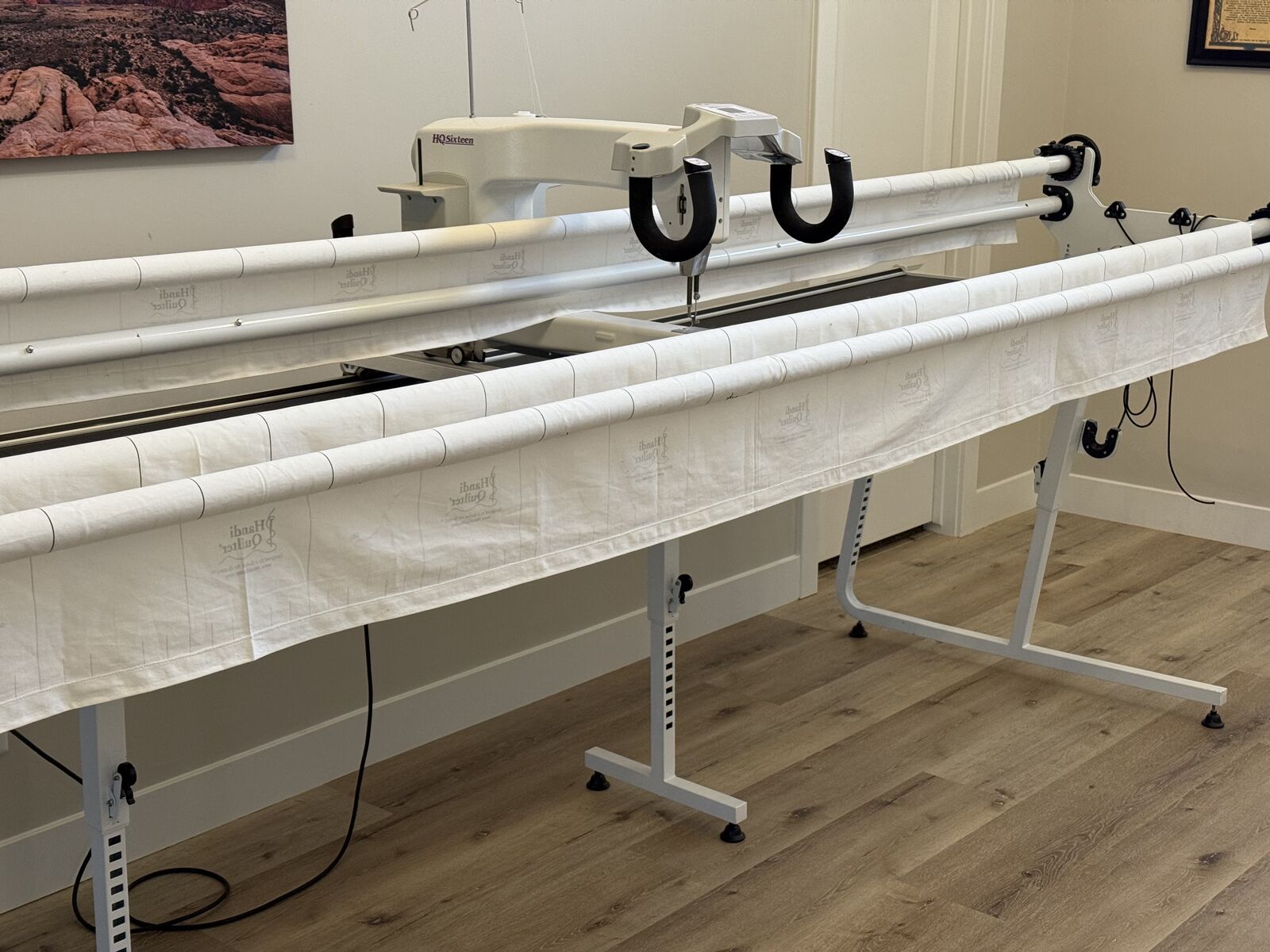 Handi Quilter Sixteen- Quilting Machine