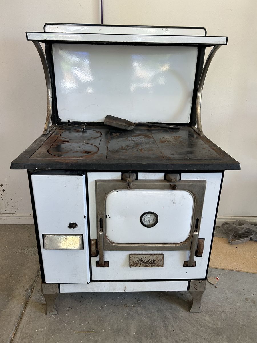 Vintage Monarch Wood/Coal Burning Stove - White Enamel Finish, Classic Design