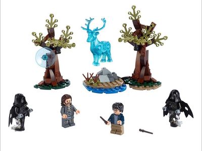 LEGO Harry Potter Expecto Patronum Building Kit with Harry Potter Minifigure & Dementors