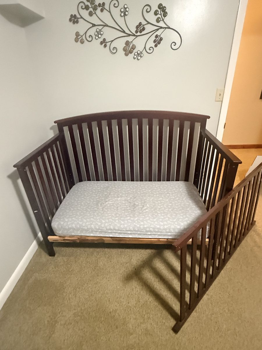 Crib / kid bed