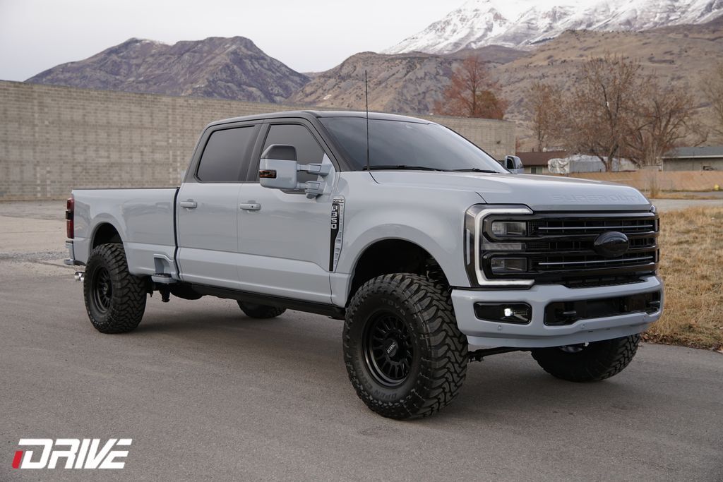 2026 Ford F-350 Super Duty Platinum