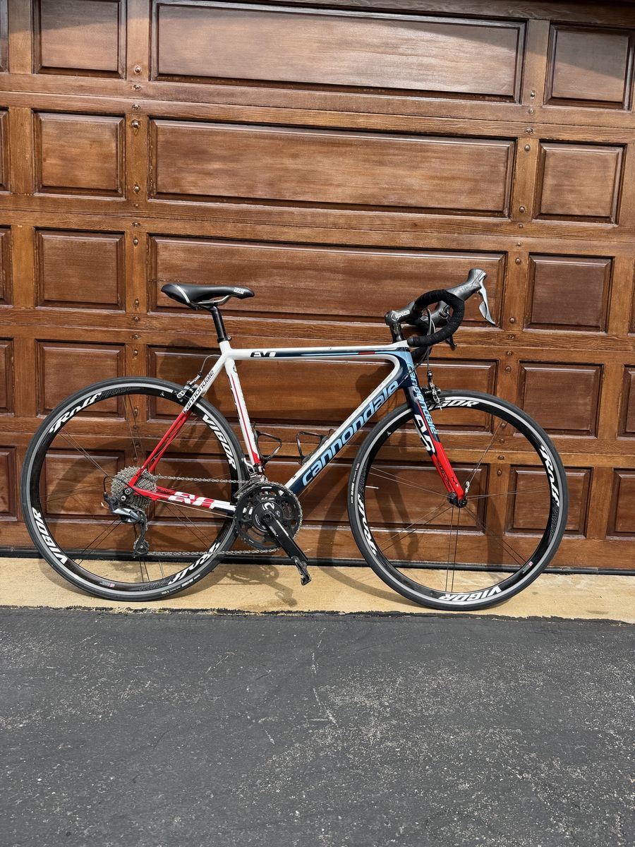 Cannondale Road Bike 54 cm