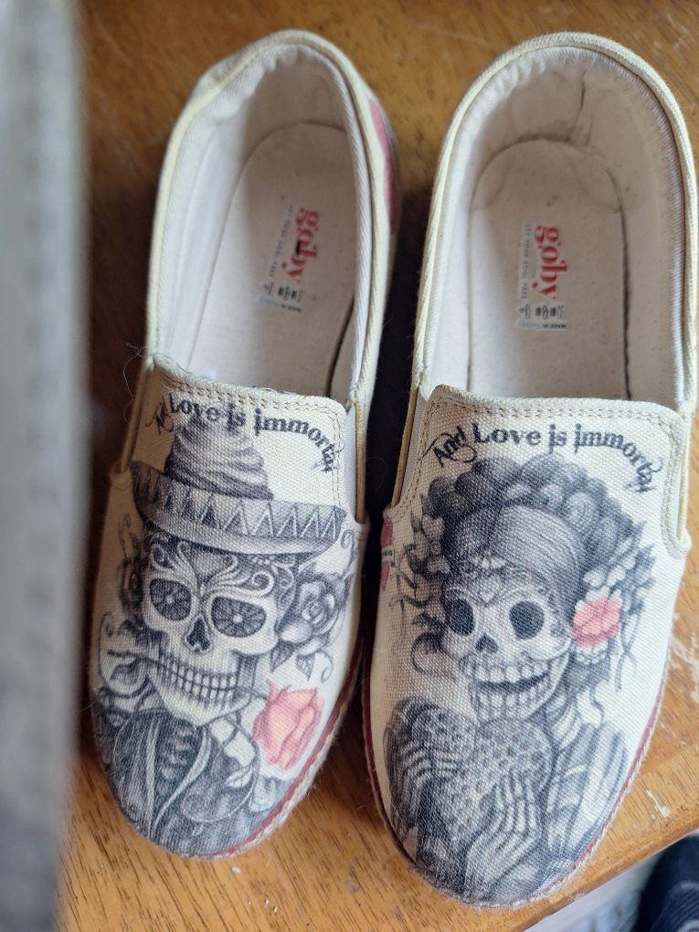 Goby 'Love is Immortal' Sugar Skull Espadrille Flats - Women's Size 7 - Unique Slip-On Shoes
