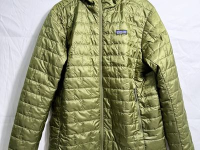 Patagonia Nano Puff Hoody Mens L
