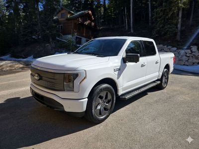 2025 Ford F-150 Lightning Flash
