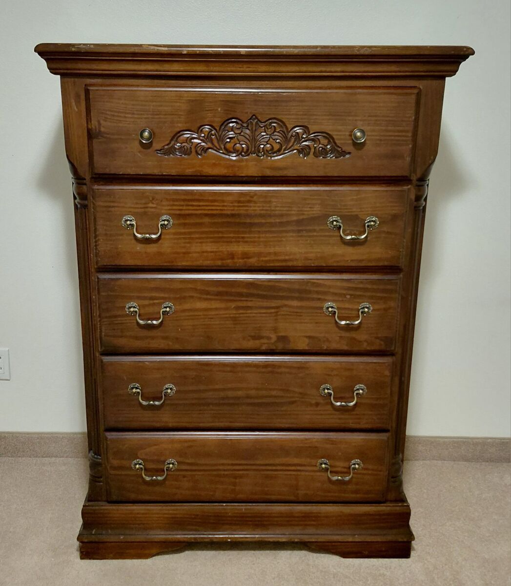 Dresser/Vintage